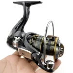 Spinning-Fishing-Reel-2000-7000-All-Metal-Spool-8-10KG-Power-Hard-Gear-Light-Tough-Body-1.webp